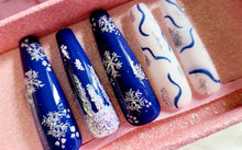 Load image into Gallery viewer, Silver Bells - Maritza&#39;s Nails
