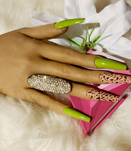 Load image into Gallery viewer, Zesty Lime - Maritza&#39;s Nails
