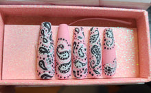 Load image into Gallery viewer, Pink Paisley - Maritza&#39;s Nails
