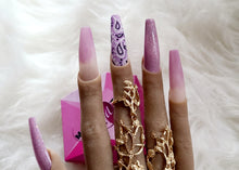 Load image into Gallery viewer, Lilac Fantasy - Maritza&#39;s Nails

