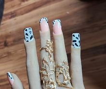Load image into Gallery viewer, Moo-ve it over - Maritza&#39;s Nails
