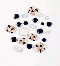 Load image into Gallery viewer, Squares - Maritza&#39;s Nails 

